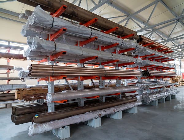 Cantilever pallet rack